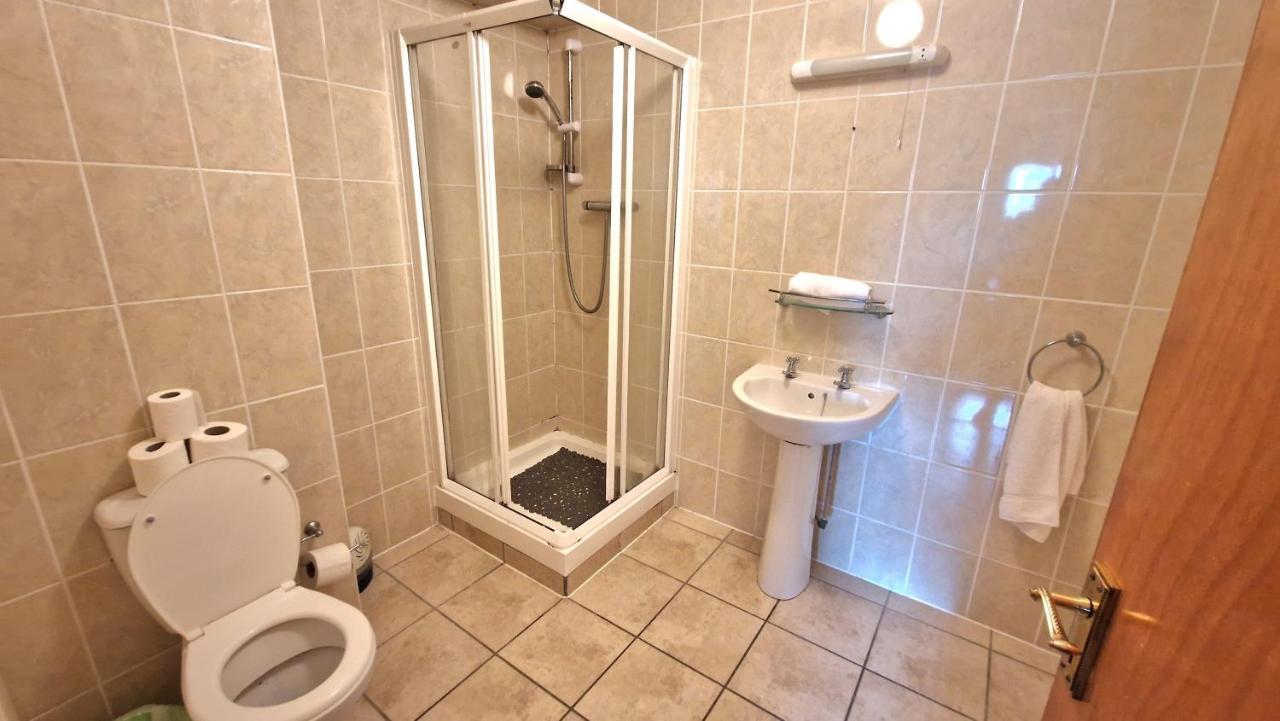 Glen Abhainn Standard Budget Accommodation Athlone Exteriör bild