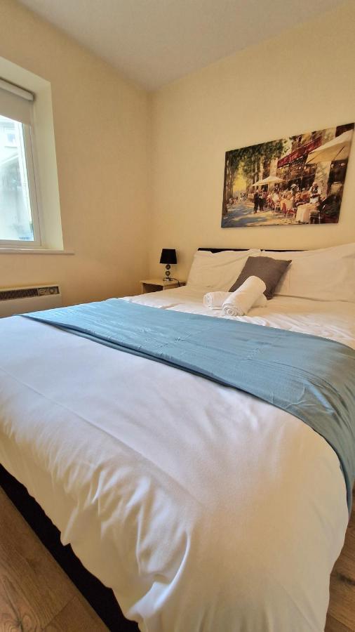 Glen Abhainn Standard Budget Accommodation Athlone Exteriör bild